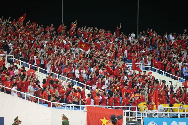 DIỄN BIẾN Việt Nam 1-1 Th&aacute;i Lan: Tuyển Việt Nam dồn &eacute;p li&ecirc;n tục sau b&agrave;n gỡ - Ảnh 7.