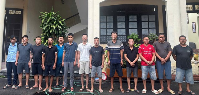 C&ocirc;ng an bất ngờ kiểm tra l&uacute;c 16 giờ 20 ph&uacute;t: Khởi tố 13 nh&acirc;n vi&ecirc;n l&aacute;i xe của một c&ocirc;ng ty - Ảnh 1.