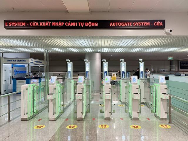 Từ bây giờ, người Việt Nam xuất, nhập cảnh tại cửa khẩu sân bay Nội Bài cần chú ý - Ảnh 4.