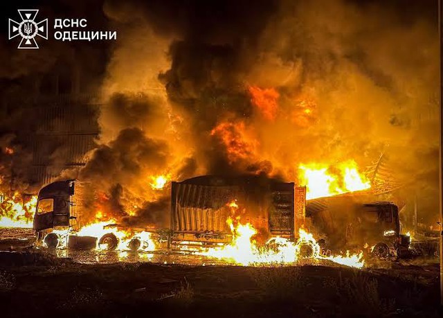 Bão lửa! 72 tàu bị tấn công, Kiev hứng đòn chưa từng có - Nga bắn Banderol, cảnh báo của ông Putin thành sự thật - Ảnh 2.