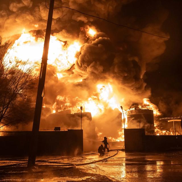 TST: Zaporizhzhia rực lửa, 1 nước có thể đưa quân tham chiến - Kiev đưa 3 đề xuất cho ông Putin, hé lộ "cái bẫy" - Ảnh 1.