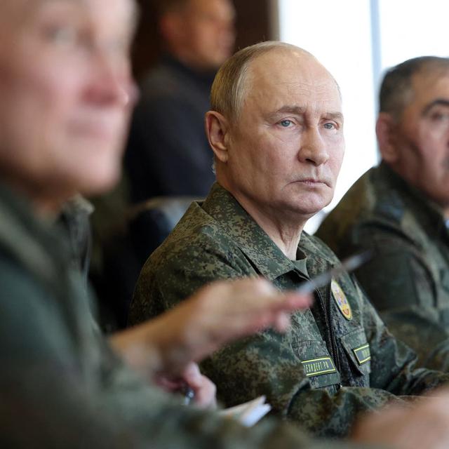 Phòng tuyến cuối cùng: Ông Putin công khai át chủ bài - QĐ Nga tiến vào “thành phố chủ chốt”, bẻ gãy cuộc phản công - Ảnh 3.