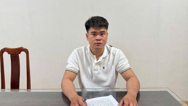 Danh tính gã đàn ông đánh đập con gái của nhân tình dã man, bắt quỳ gối xuyên đêm - Ảnh 2.