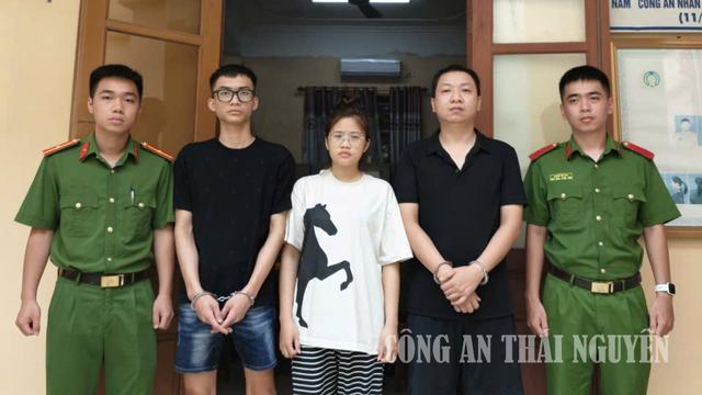 Công an kiểm tra lúc 23 giờ 55 phút, bắt Nguyễn Tiến Hiếu SN 1995 - Ảnh 1.