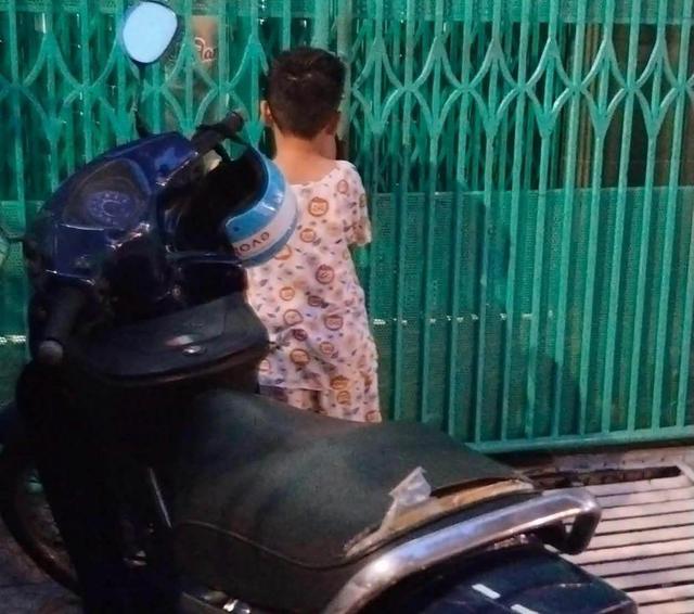 Diễn biến mới vụ phụ huynh tố c&ocirc; gi&aacute;o &ldquo;tống&rdquo; học sinh ra khỏi lớp cờ vua v&igrave; chưa nộp học ph&iacute; - Ảnh 1.