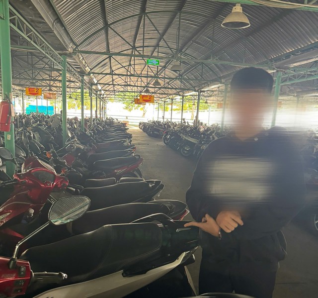 Công an điều tra về số tiền 8,4 triệu đồng tại bãi giữ xe - Ảnh 1.