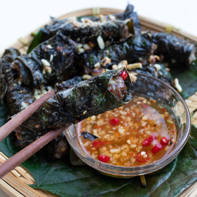 4 lý do vì sao gia đình nào cũng nên trồng 1 bụi cây lá lốt trong nhà - Ảnh 2.