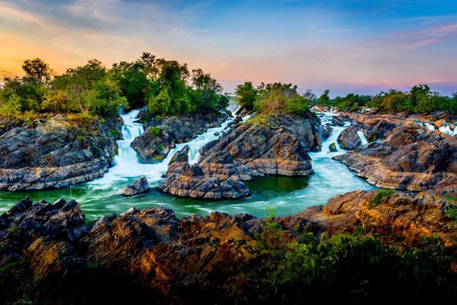 Phát hiện thác nước lớn nhất Đông Nam Á ở nước láng giềng Việt Nam, dòng nước cuồn cuộn suốt gần 10 km - Ảnh 4.
