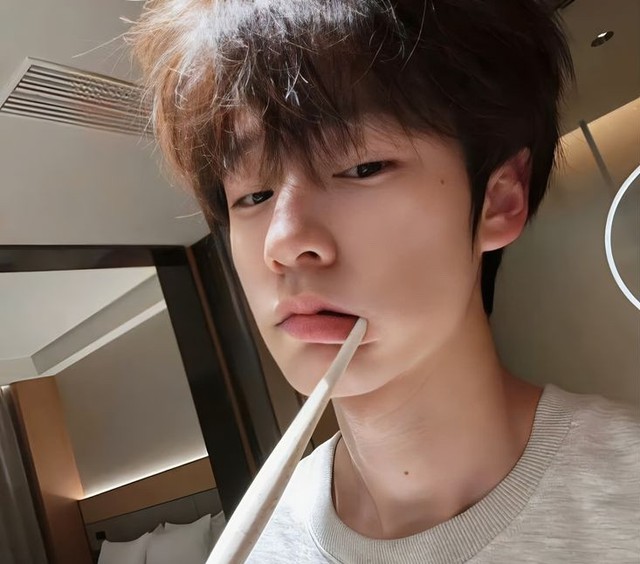 - Ảnh 4. - Ảnh 4.