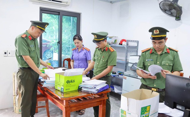 Khám xét khẩn cấp, khởi tố kế toán Nguyễn Thị Hương SN 1988 - Ảnh 4.