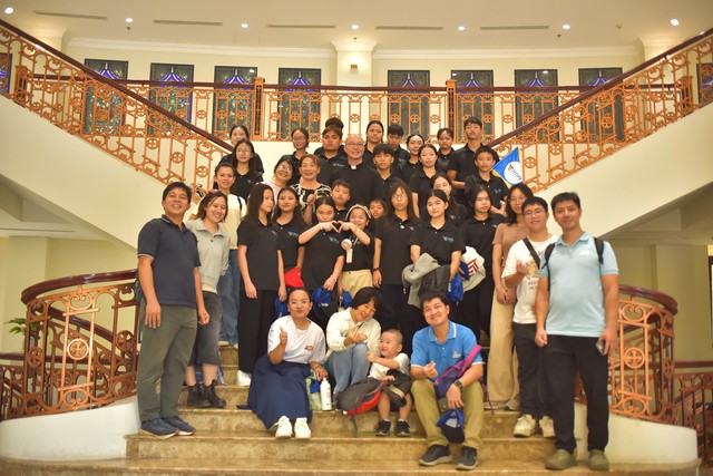 K Tuấn Đạt v&agrave; h&agrave;nh tr&igrave;nh t&igrave;m hạnh ph&uacute;c tại Hope School sau nỗi đau mất ba - Ảnh 9.