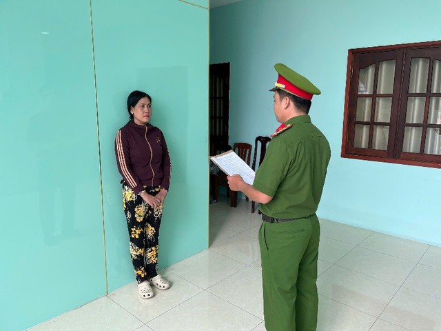 Ra quyết định khởi tố Phan Thị Kim Ngân SN 1979 - Ảnh 1.