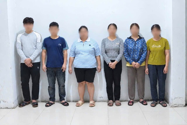 Vụ c&ocirc; g&aacute;i n&oacute;i dối mang thai, 6 người th&acirc;n bị khởi tố: Người bố bật kh&oacute;c, n&oacute;i l&uacute;c đ&oacute; livestream để tr&uacute;t giận - Ảnh 2.