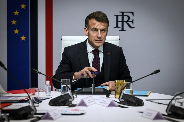Cứ 10 trạm xăng lại xuất hiện một hiện tượng lạ, &ocirc;ng Macron lệnh to&agrave;n ch&iacute;nh phủ Ph&aacute;p h&agrave;nh động - Nga v&agrave;o cuộc - Ảnh 1.