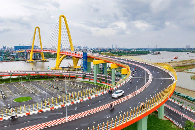 Ch&acirc;n dung nữ doanh nh&acirc;n k&iacute;n tiếng gi&agrave;u hơn cả &ocirc;ng Trần Đ&igrave;nh Long, vừa &ldquo;bỏ t&uacute;i&rdquo; 107 triệu USD chỉ trong 1 ng&agrave;y  - Ảnh 3.