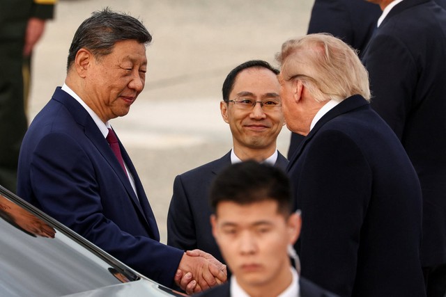 Chuyên gia 40 năm kinh nghiệm soi màn chào đón ông Tập Cận Bình của ông Trump: Nhiều chi tiết đáng chú ý - Ảnh 7. Chuyên gia 40 năm kinh nghiệm soi màn chào đón ông Tập Cận Bình của ông Trump: Nhiều chi tiết đáng chú ý - Ảnh 7.