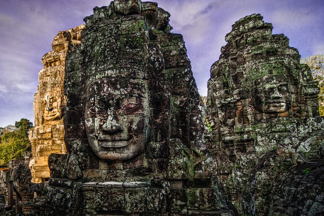 Ph&aacute;t hiện ng&ocirc;i l&agrave;ng ở nước l&aacute;ng giềng Việt Nam, nh&agrave; dựng tr&ecirc;n cột cao 9 m, m&ugrave;a mưa đường biến th&agrave;nh s&ocirc;ng - Ảnh 8.
