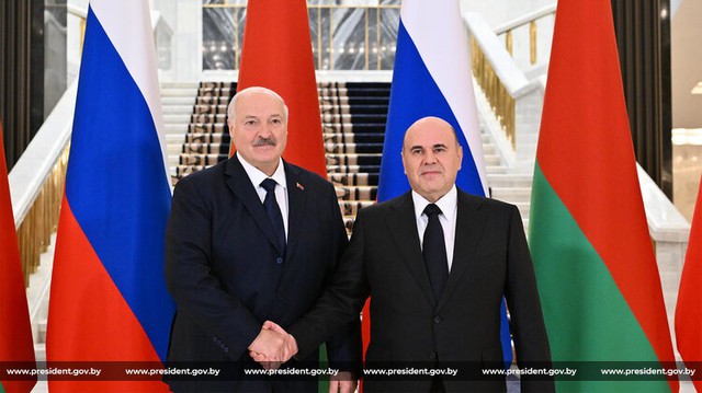 TST: Belarus chuẩn bị cho chiến tranh, những ph&aacute;t biểu cay đắng ở Moscow v&agrave; c&aacute;i "khoanh tay" của Kremlin - Ảnh 2.