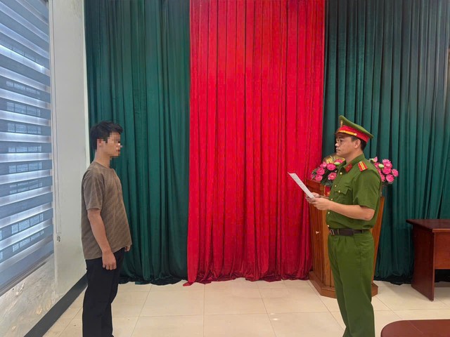 Ra quyết định khởi tố nhân viên cửa hàng điện máy Nguyễn Hữu Phú SN 1995 - Ảnh 1.