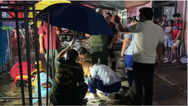 Bạn gái không mở cửa, nam thanh niên trèo lên tầng 10 chung cư rồi tuột tay, ngã xuống đất tử vong - Ảnh 3.