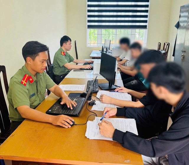 Công an sẽ điều tra nếu phát hiện chủ tài khoản ngân hàng - Ảnh 1.
