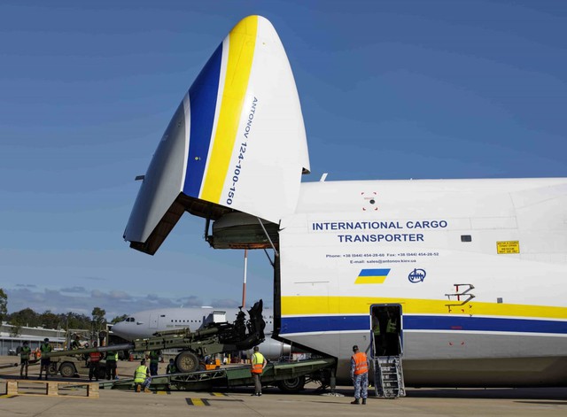 Lệnh vừa dứt, Zircon lao về Kiev – Tung tích bí ẩn của An-124 hé lộ “ván bài Mỹ”, Kremlin phát cảnh báo cuối - Ảnh 3.
