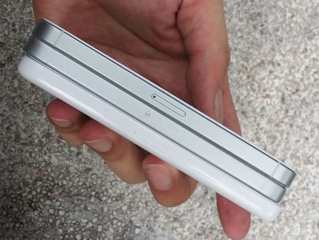 Mô hình iPhone 5S và iPhone 5C xuất hiện tại Sài Gòn