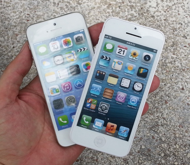 Mô hình iPhone 5S và iPhone 5C xuất hiện tại Sài Gòn