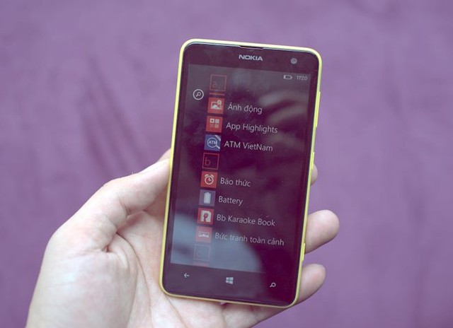Smartphone màn hình lớn nhất của Nokia tại VN