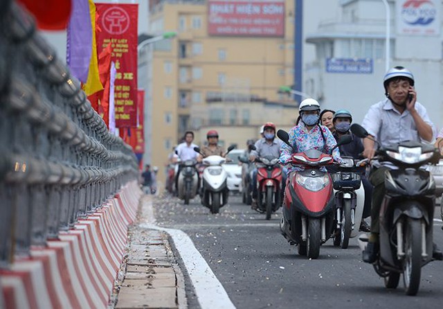 Cầu vượt nhẹ thứ 6 ở Hà Nội đã thông xe