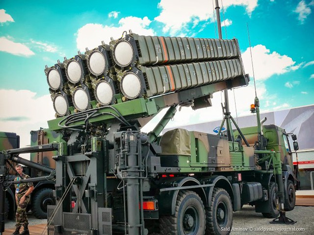 Singapore mua hệ thống phòng không tương đương S-300