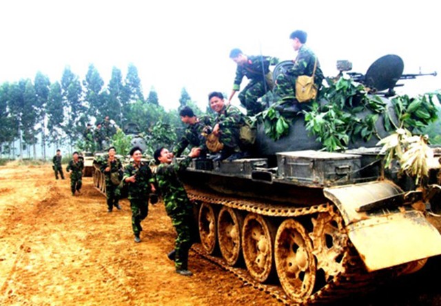 Sức mạnh Tăng-Thiết giáp Việt Nam so với láng giềng