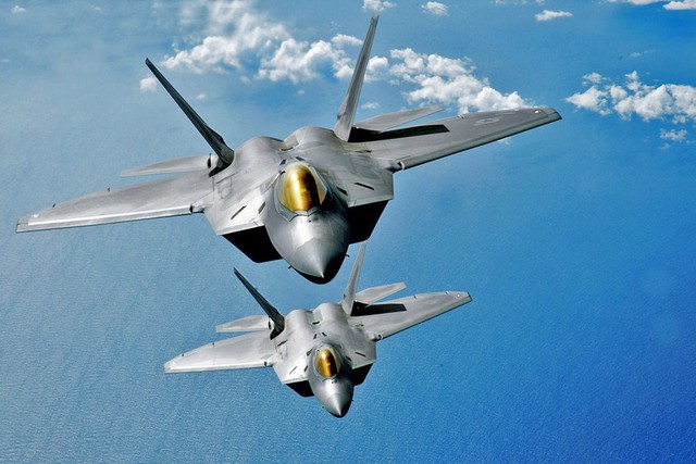 F-22 Raptor - Người hùng chỉ để làm cảnh