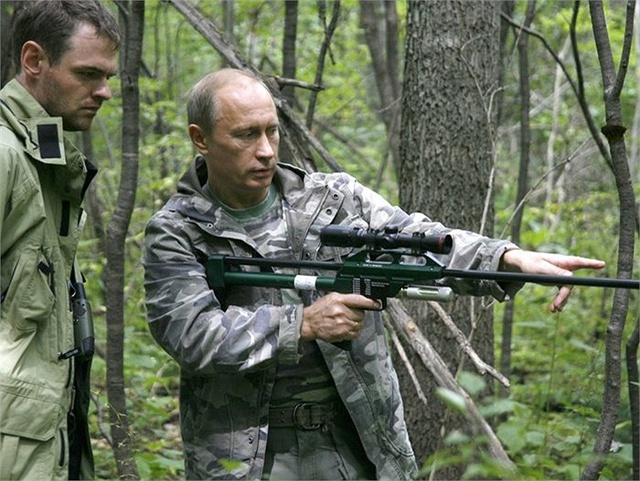  	Ông Putin tham gia săn hổ tại vùng Viễn Đông năm 2008