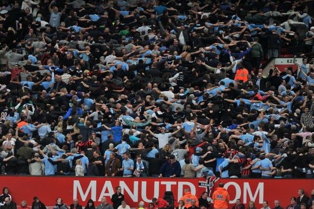  	Fan Man City được dịp nổi loạn trên Old Trafford