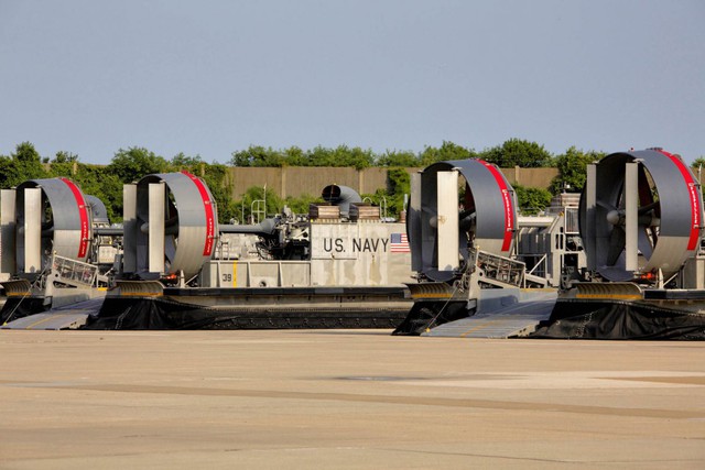 Đơn vị East Coast của Hải quân Mỹ đang sở hữu 36 tàu LCAC.