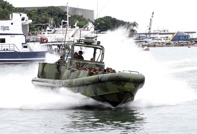Philippines nhận 6 tàu tuần tra từ Mỹ