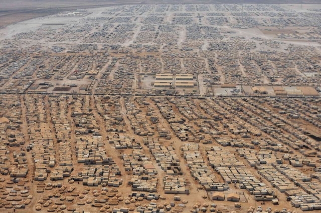 Toàn cảnh từ trên cao trại tị nạn Zaatari gần Mafraq, Jordan. Đây là nơi ở của khoảng 115.000 người tị nạn Syria.