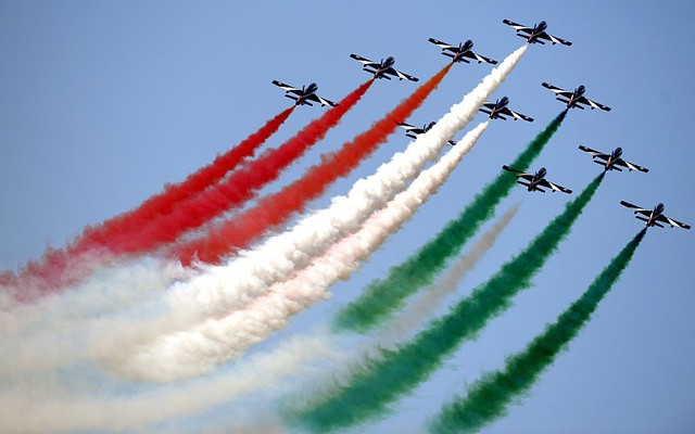 Phi đội Frecce Tricolori của Không quân Italia biểu diễn với máy bay chiến đấu Aermacchi MB-339 tại triển lãm hàng không quốc tế Hungaria được tổ chức ở Kecskemet.