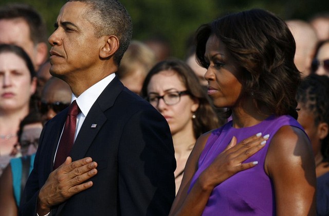 Tổng thống Mỹ Barack Obama và phu nhân tham dự lễ tưởng niệm 12 năm ngày 9/11 tại Nhà Trắng.