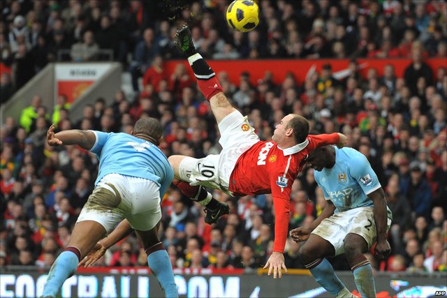 Derby thành Manchester : Lấy ai “trồng khoai” đất này