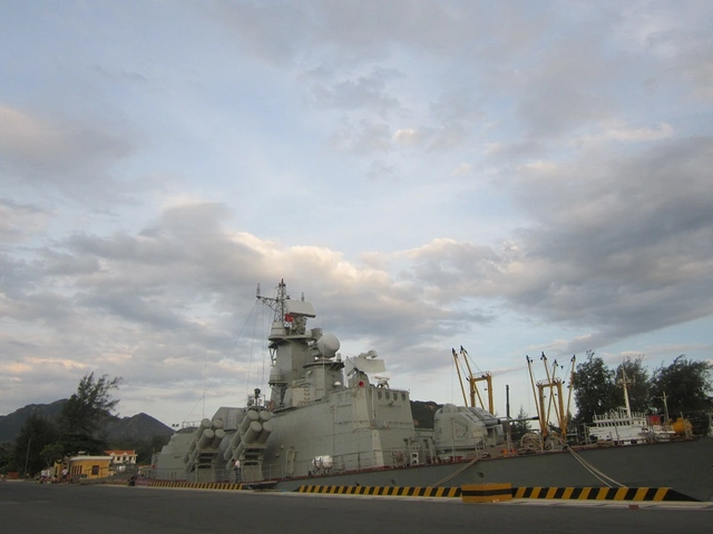 Bốn chiếc tàu còn lại đang đóng tại nhà máy Ba Son dự kiến sẽ được hoàn thiện và bàn giao cho Hải quân Việt Nam trong năm 2015.