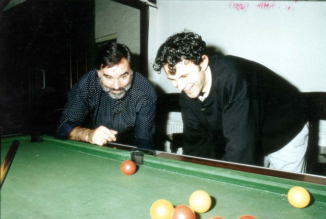 
	Ryan Giggs chụp ảnh cùng với George  vào tháng 12/1993. Anh được xem là truyền nhân của huyền thoại này