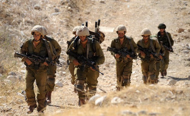 Các binh sĩ Israel tuần tra tại khu vực thung lũng Jordan.