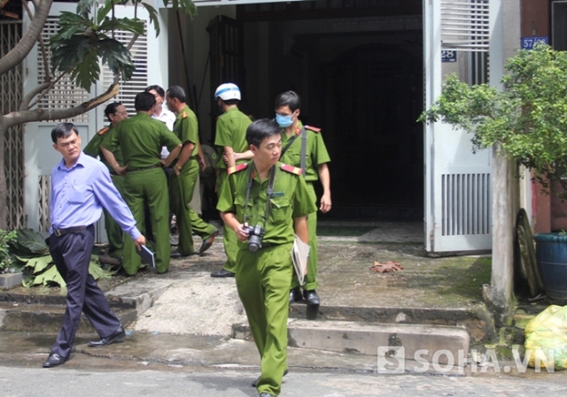 Cho rằng vợ cũ đã có âm mưu chiến đoạt tài sản hàng chục tỷ đồng nên ông Linh đã tạt axit rồi tưới xăng tự thiêu.