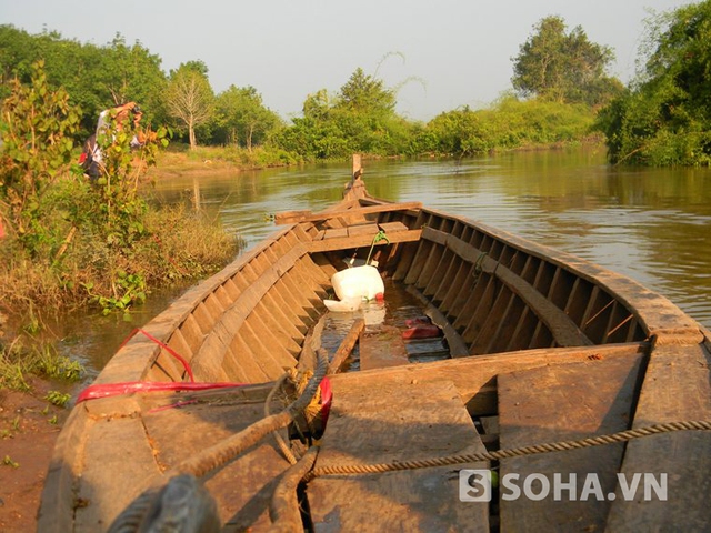 Cận cảnh hiện trường vụ đắm thuyền làm 7 người chết ở Bình Phước