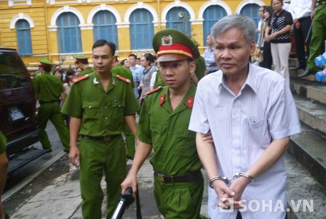 Bị cáo Đặng Văn Hai (nguyên Tổng Giám đốc Công ty cho thuê tài chính II) bị cáo buộc 4 tội danh và bị VKS đề nghị mức án tử hình.
