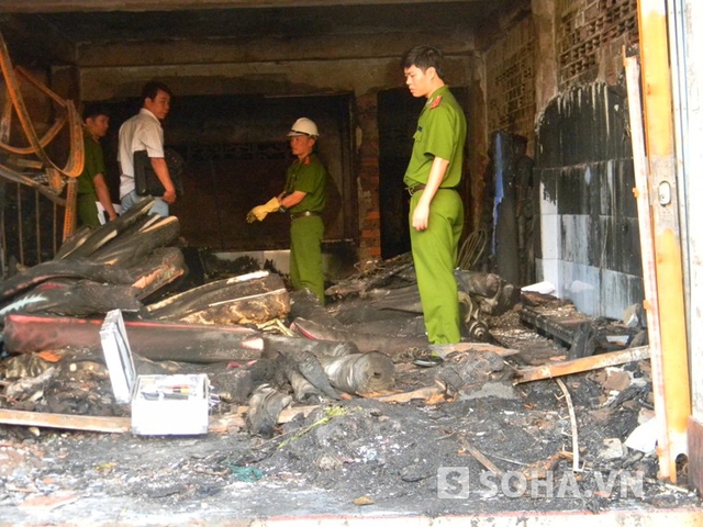 Cơ quan chức năng tỉnh Đồng Nai đang tiến hành điều tra nguyên nhân vụ hỏa hoản làm 5 người thiệt mạng