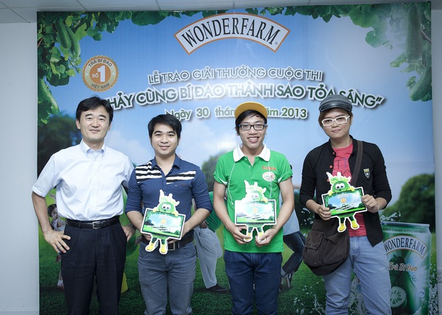 Bất ngờ thành sao với Trà Bí Đao WONDERFARM trong mùa hè này!