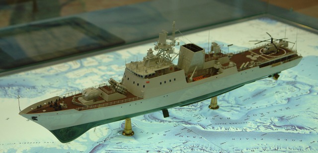  	Trang mạng này cho biết tàu hộ tống KBO-2000 được đóng dựa trên cơ sở đề án SKR-2100 theo yêu cầu của phía Việt Nam vào năm 1993. Dự án do viện thiết kế vũ khí phương Bắc của Nga thực hiện phần bản vẽ. Số lượng tàu KBO-2000 mà Việt Nam dự định đóng không được tiết lộ.
